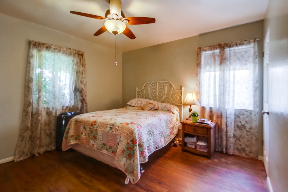 Virtual tour photo 30 of 53 for 4703 51st St