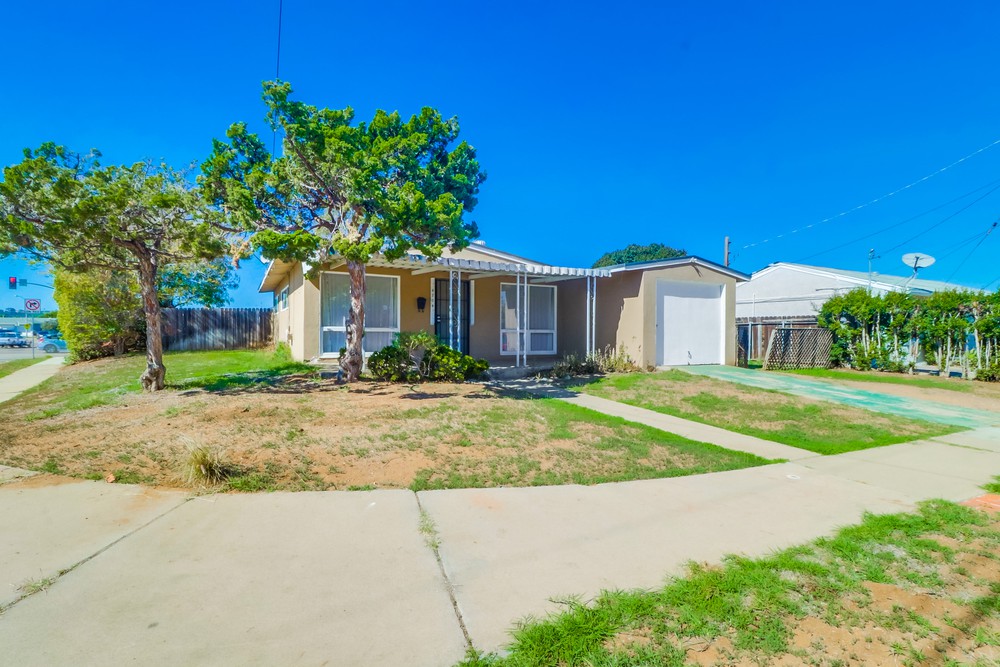 Virtual tour photo 1 of 41 for 4704 Lake Forest Ave