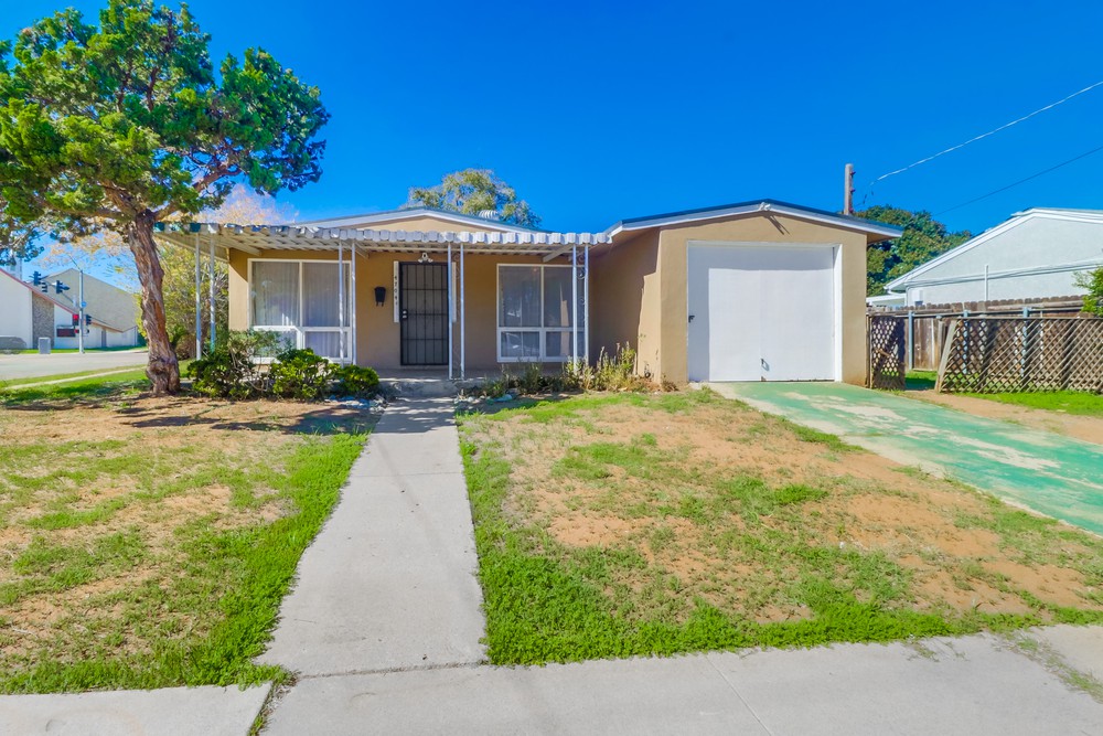 Virtual tour photo 4 of 41 for 4704 Lake Forest Ave
