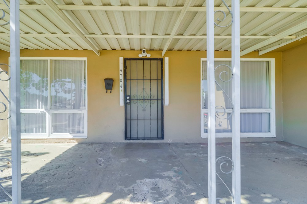 Virtual tour photo 6 of 41 for 4704 Lake Forest Ave