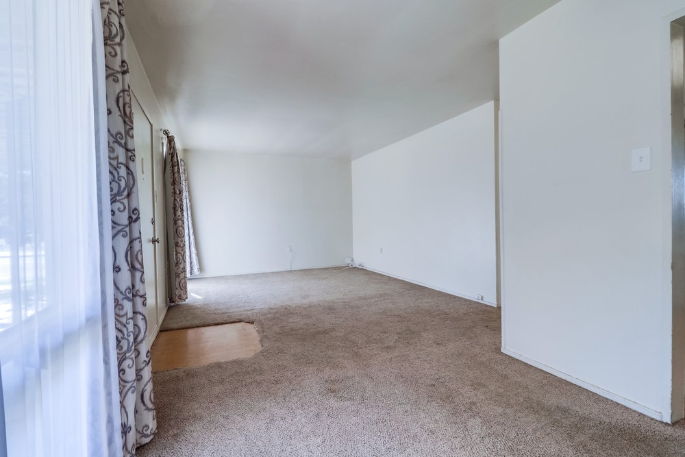 Virtual tour photo 12 of 41 for 4704 Lake Forest Ave