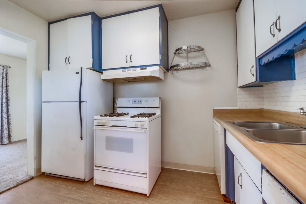 Virtual tour photo 17 of 41 for 4704 Lake Forest Ave