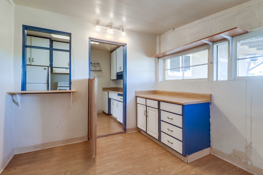 Virtual tour photo 19 of 41 for 4704 Lake Forest Ave