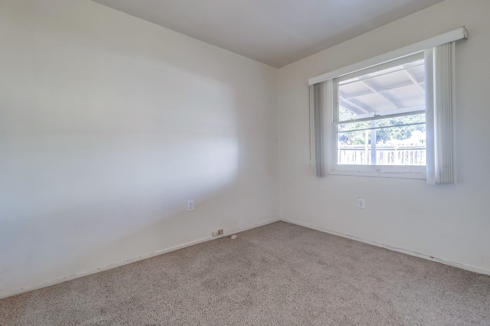 Virtual tour photo 24 of 41 for 4704 Lake Forest Ave