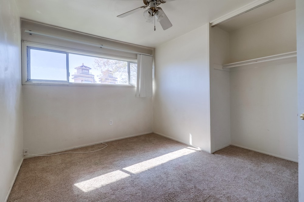 Virtual tour photo 28 of 41 for 4704 Lake Forest Ave