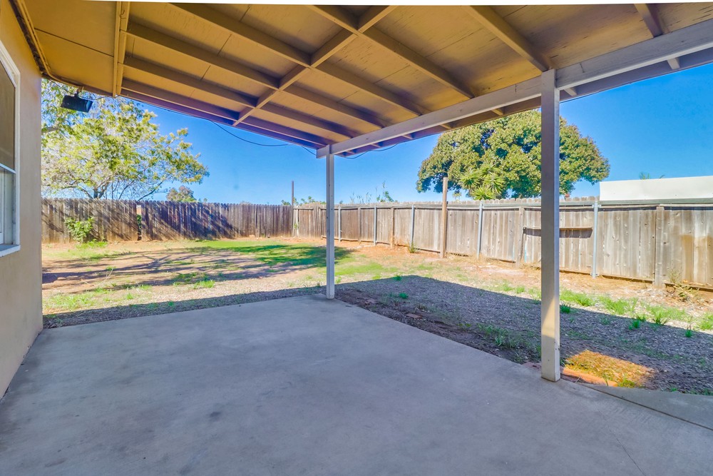 Virtual tour photo 31 of 41 for 4704 Lake Forest Ave