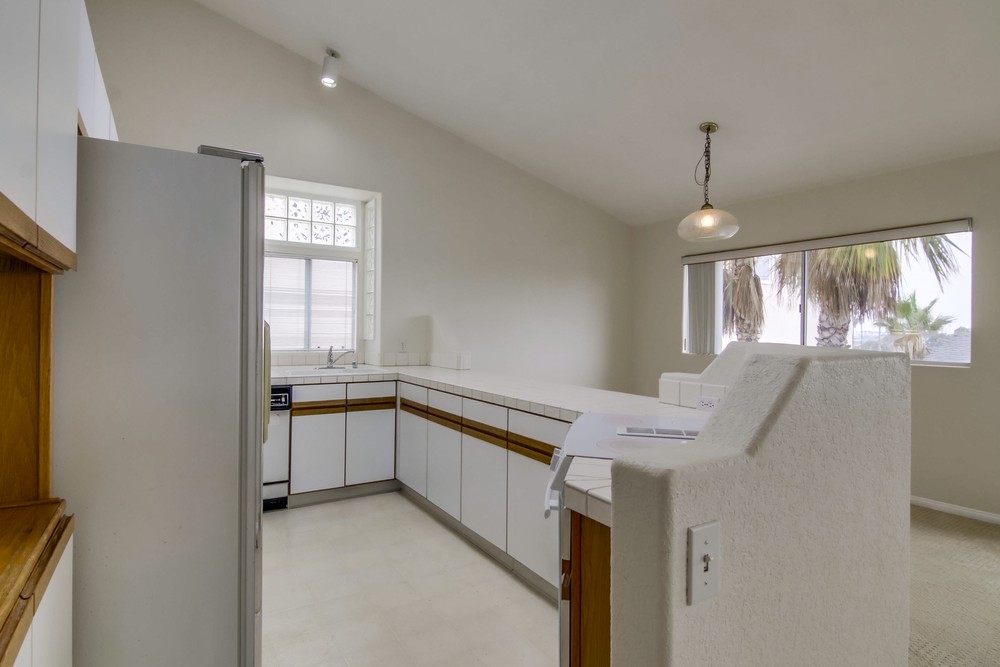 Virtual tour photo 26 of 46 for 4704 W Point Loma Blvd