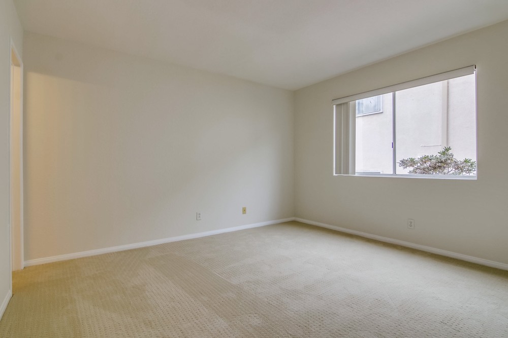 Virtual tour photo 39 of 46 for 4704 W Point Loma Blvd