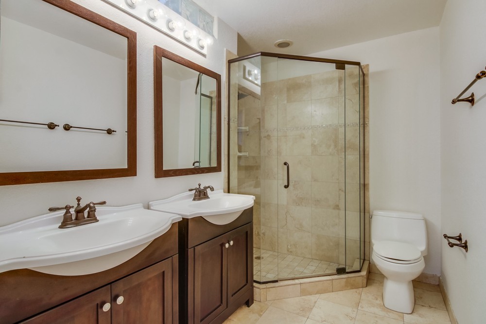 Virtual tour photo 42 of 46 for 4704 W Point Loma Blvd