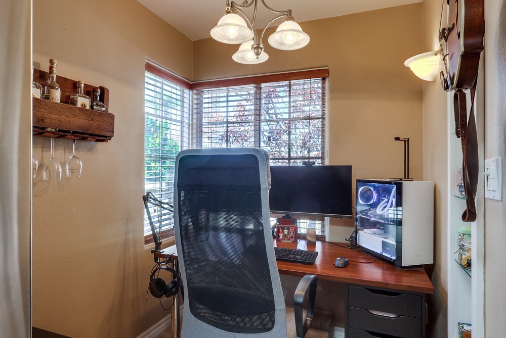 Virtual tour photo 20 of 46 for 4705 Lenore Dr
