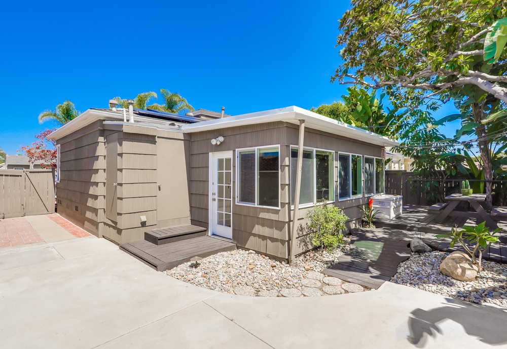 Virtual tour photo 32 of 46 for 4705 Lenore Dr