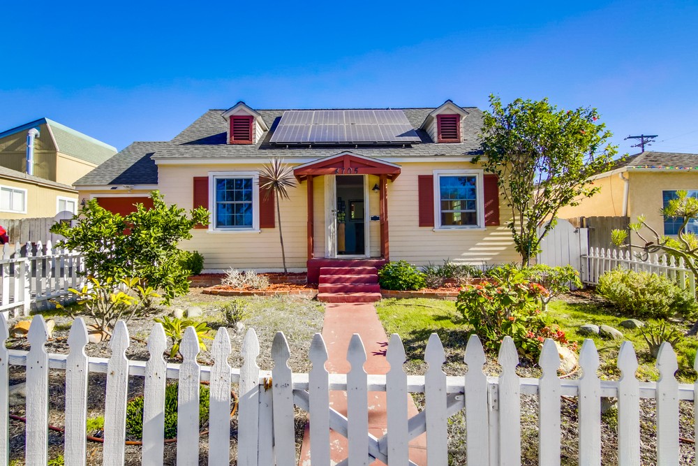 Virtual tour photo 1 of 51 for 4705 Rolando Blvd
