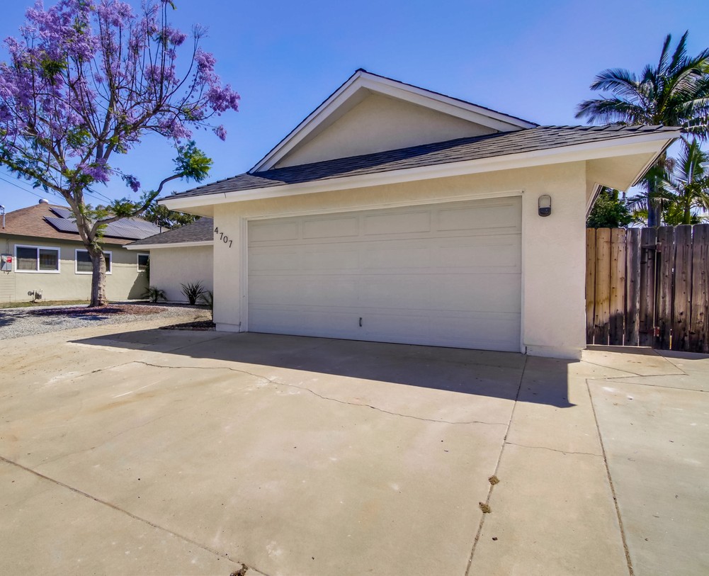 Virtual tour photo 4 of 37 for 4707 Berwick Dr