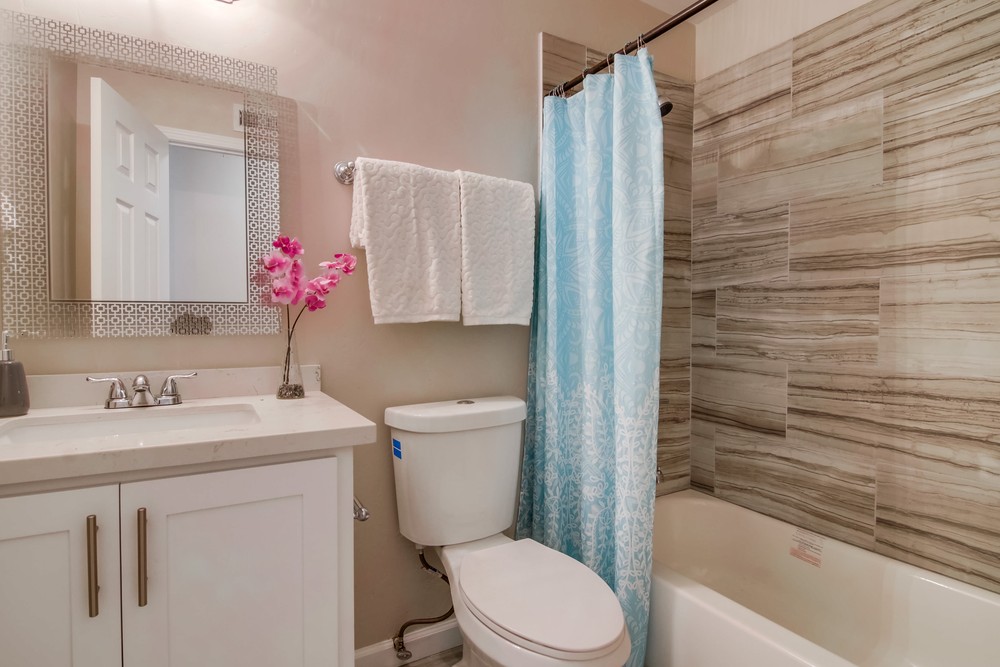 Virtual tour photo 30 of 37 for 4707 Berwick Dr