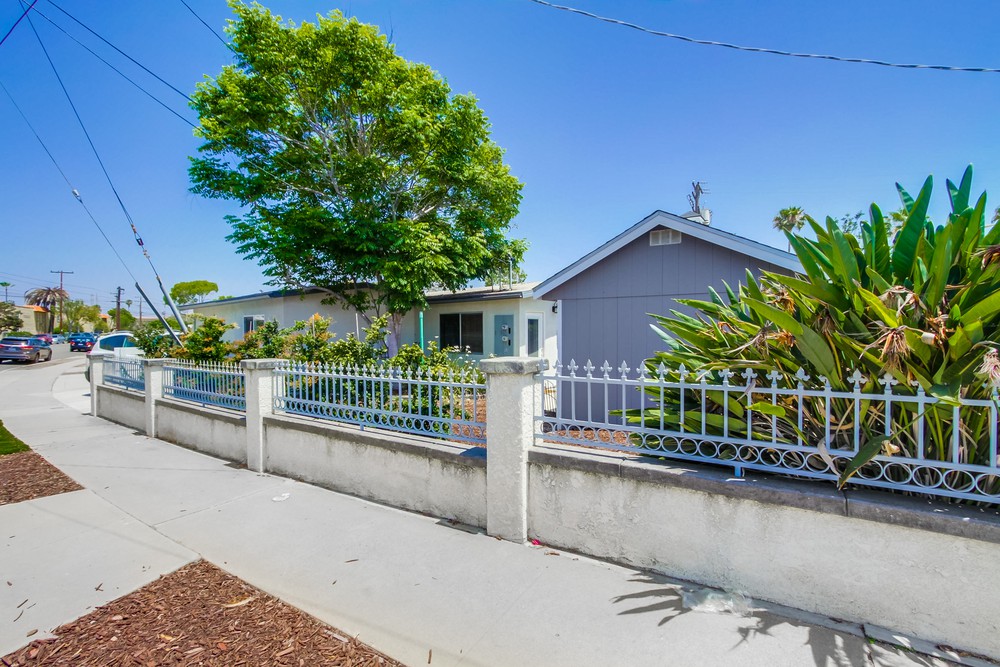 Virtual tour photo 5 of 48 for 4709 Conrad Ave
