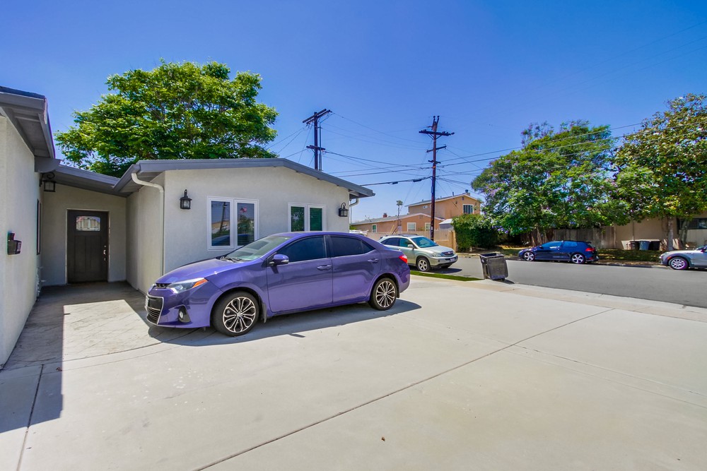 Virtual tour photo 6 of 48 for 4709 Conrad Ave