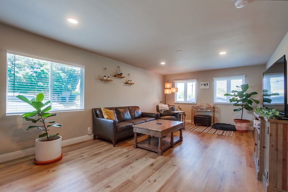 Virtual tour photo 9 of 48 for 4709 Conrad Ave