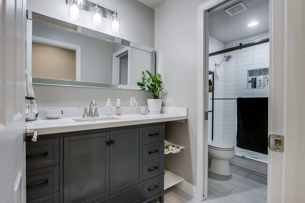 Virtual tour photo 32 of 48 for 4709 Conrad Ave