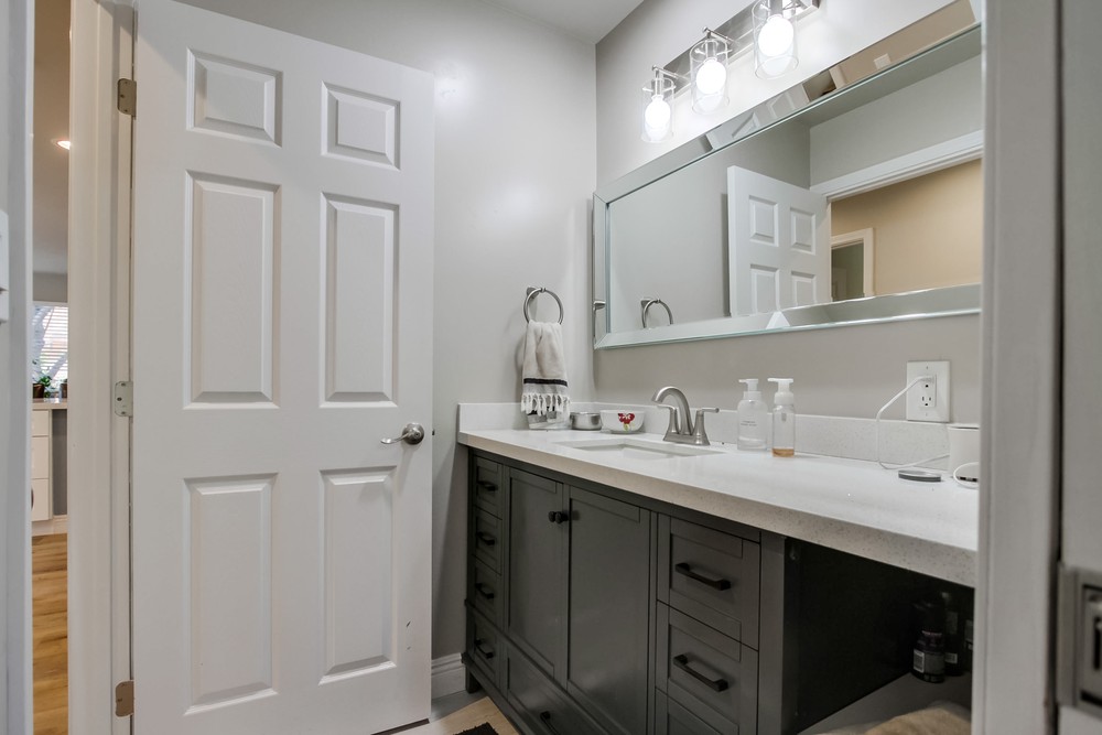 Virtual tour photo 34 of 48 for 4709 Conrad Ave