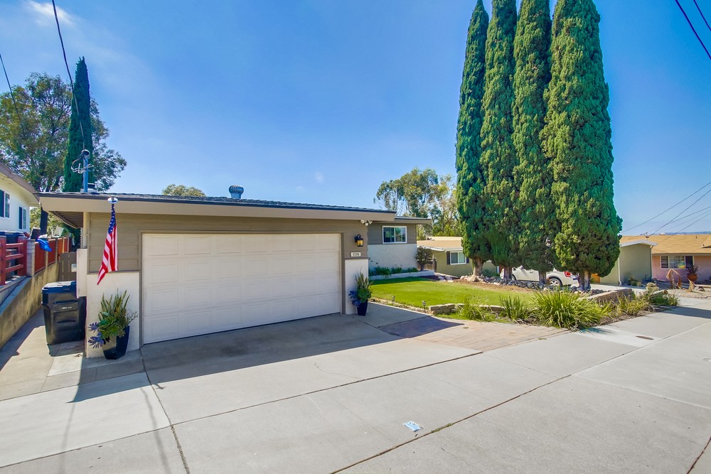 Virtual tour photo 4 of 34 for 4709 Elsa Rd