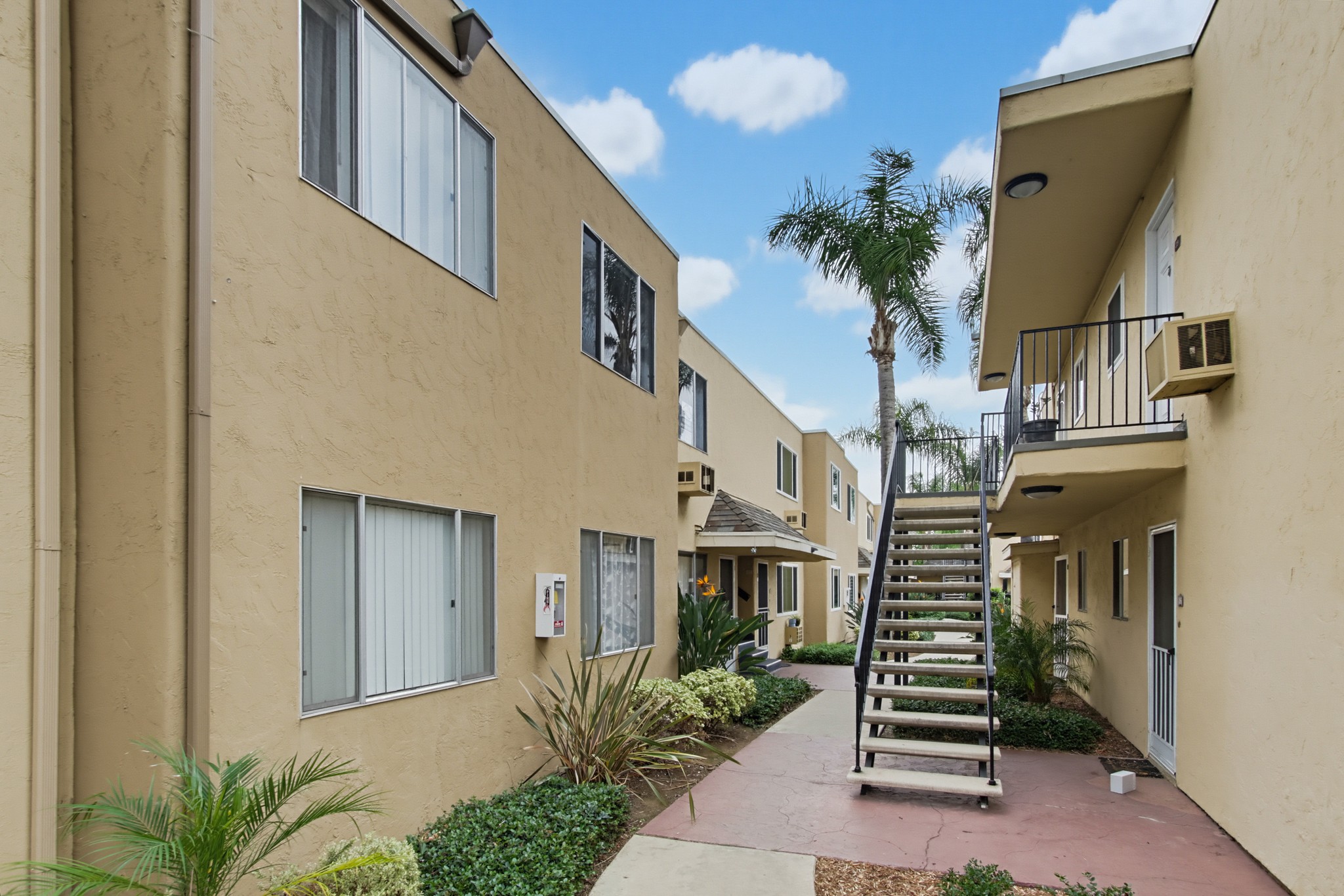 Virtual tour photo 1 of 34 for 471 Ballantyne St Unit 59