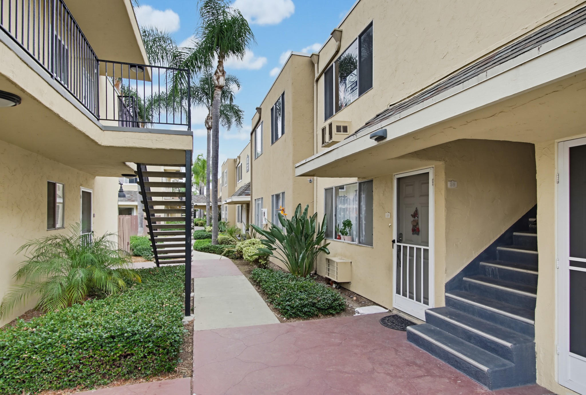 Virtual tour photo 3 of 34 for 471 Ballantyne St Unit 59