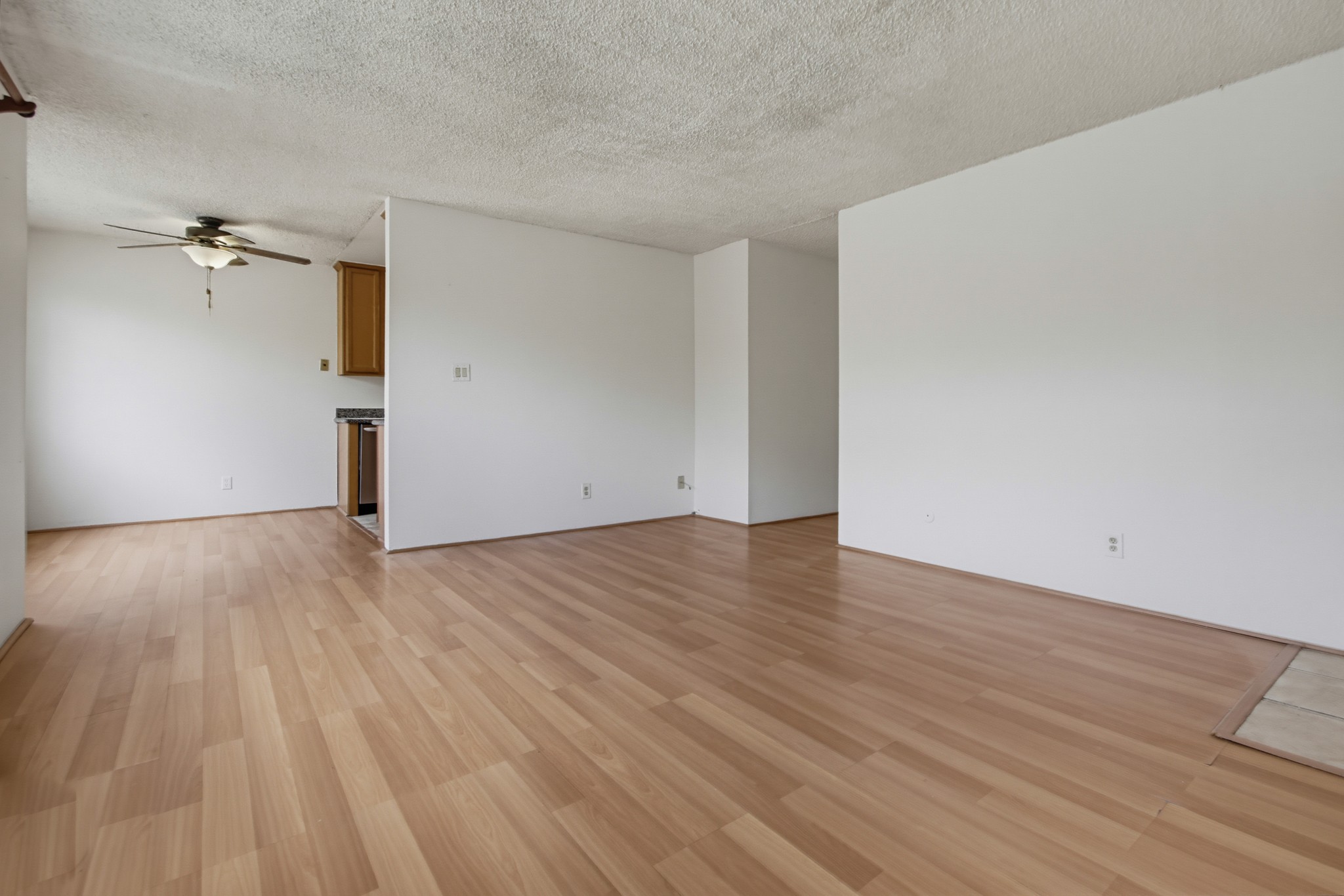 Virtual tour photo 6 of 34 for 471 Ballantyne St Unit 59