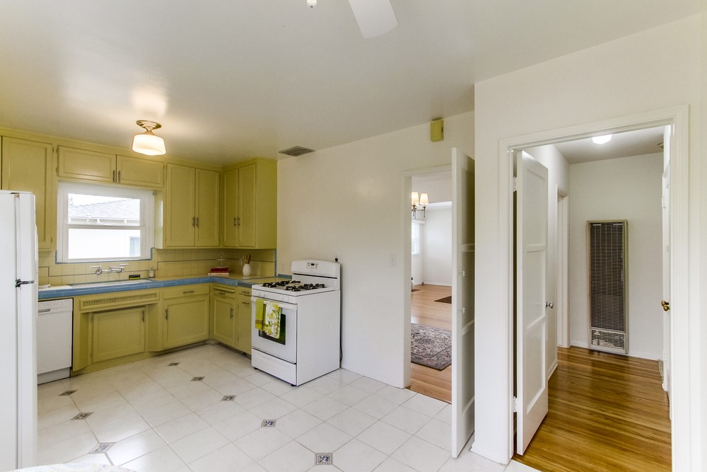 Virtual tour photo 16 of 42 for 4710 Adelphi Pl