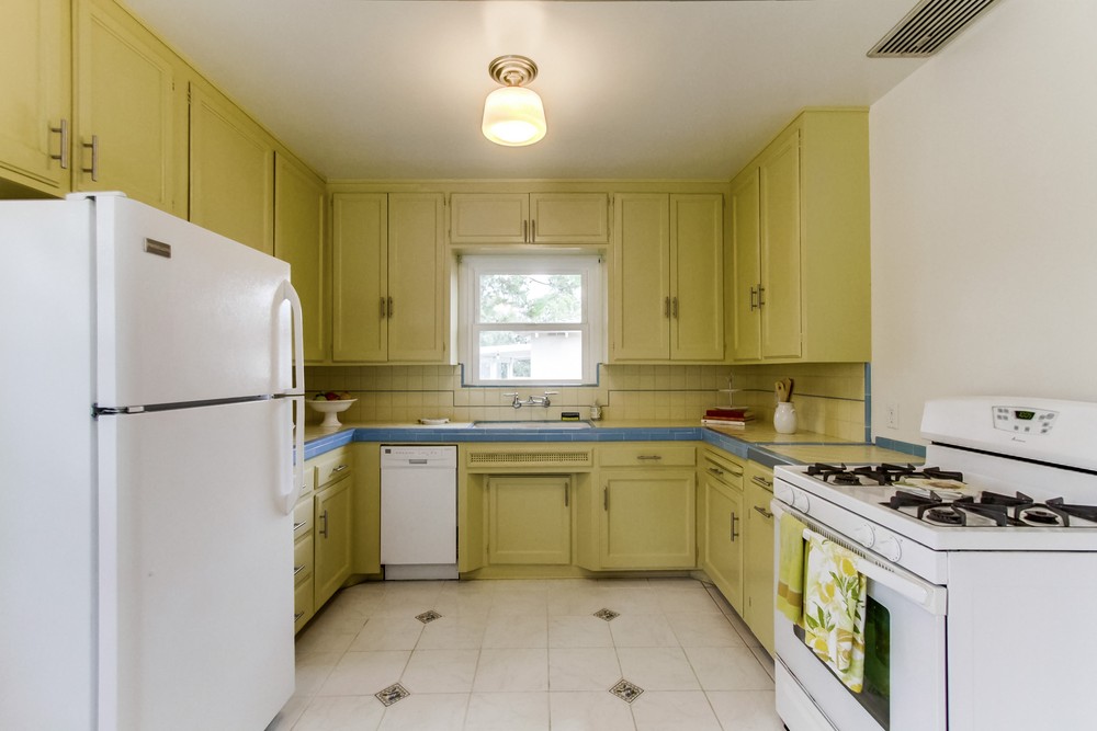 Virtual tour photo 18 of 42 for 4710 Adelphi Pl