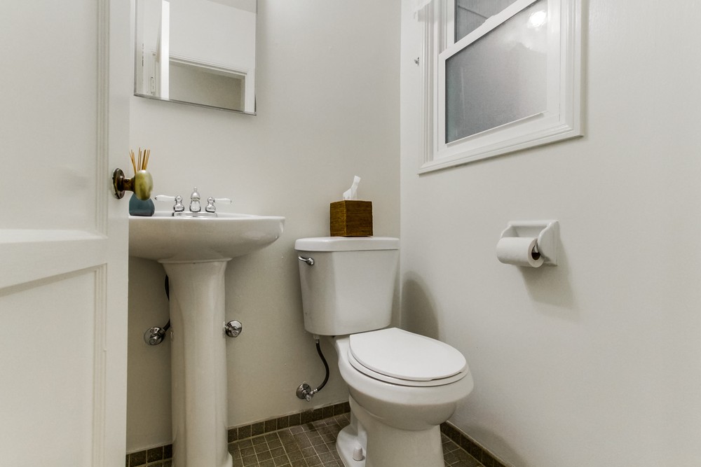 Virtual tour photo 21 of 42 for 4710 Adelphi Pl