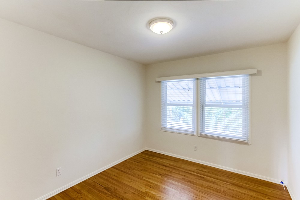 Virtual tour photo 27 of 42 for 4710 Adelphi Pl
