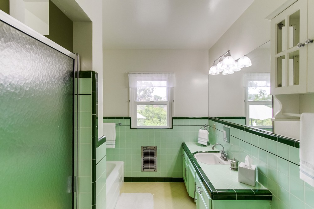 Virtual tour photo 29 of 42 for 4710 Adelphi Pl