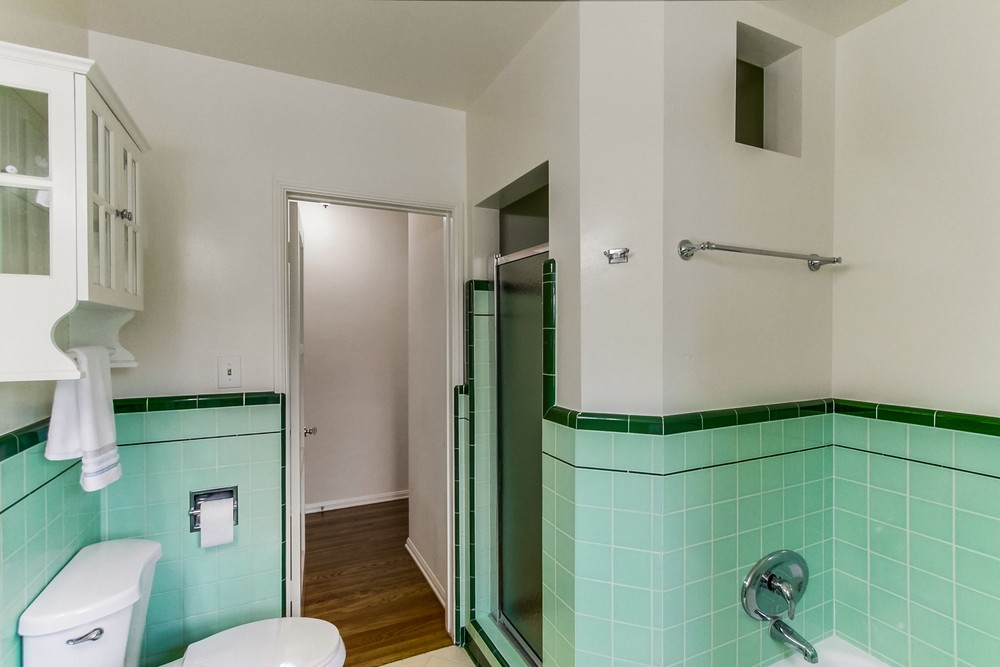 Virtual tour photo 32 of 42 for 4710 Adelphi Pl