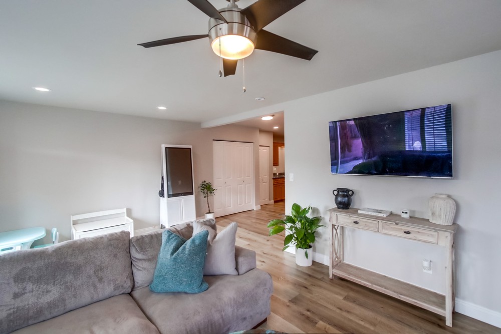 Virtual tour photo 7 of 34 for 4711 Conrad Ave