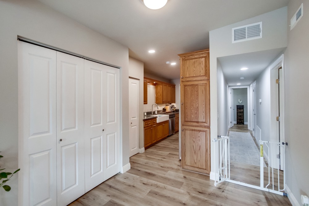 Virtual tour photo 11 of 34 for 4711 Conrad Ave