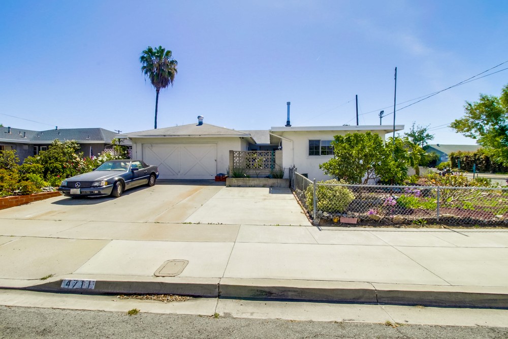 Virtual tour photo 1 of 43 for 4711 Mt Bigelow Dr