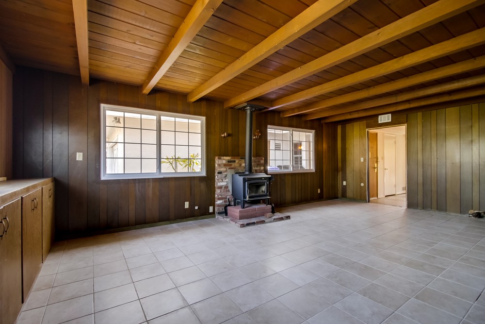 Virtual tour photo 9 of 43 for 4711 Mt Bigelow Dr