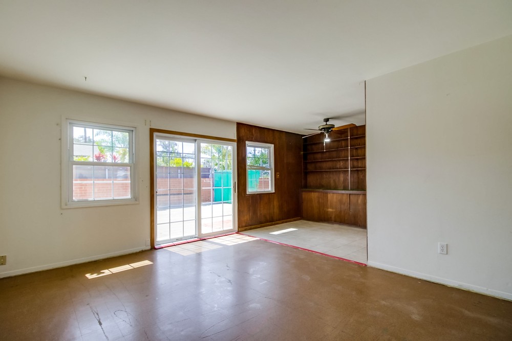 Virtual tour photo 11 of 43 for 4711 Mt Bigelow Dr