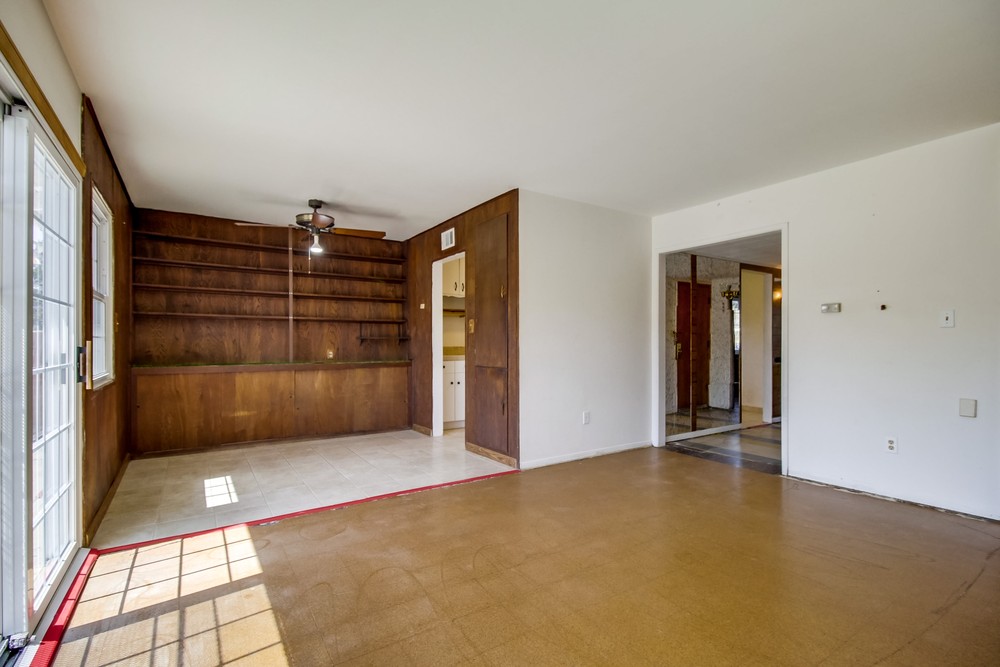 Virtual tour photo 12 of 43 for 4711 Mt Bigelow Dr