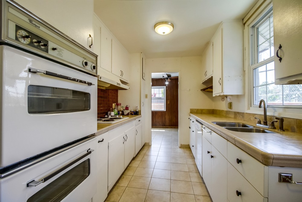 Virtual tour photo 17 of 43 for 4711 Mt Bigelow Dr