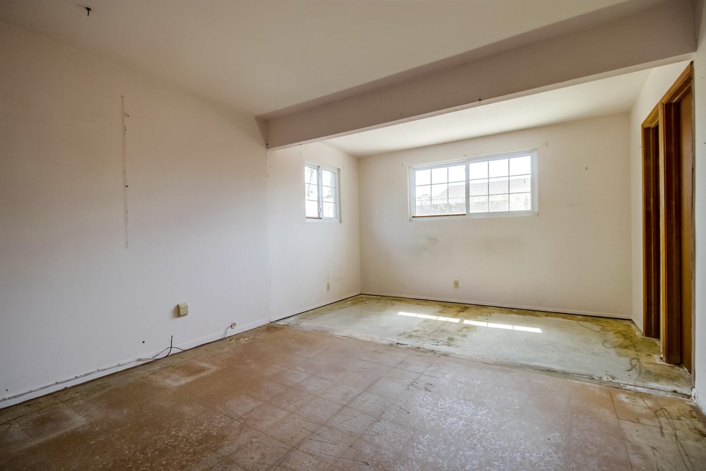 Virtual tour photo 19 of 43 for 4711 Mt Bigelow Dr