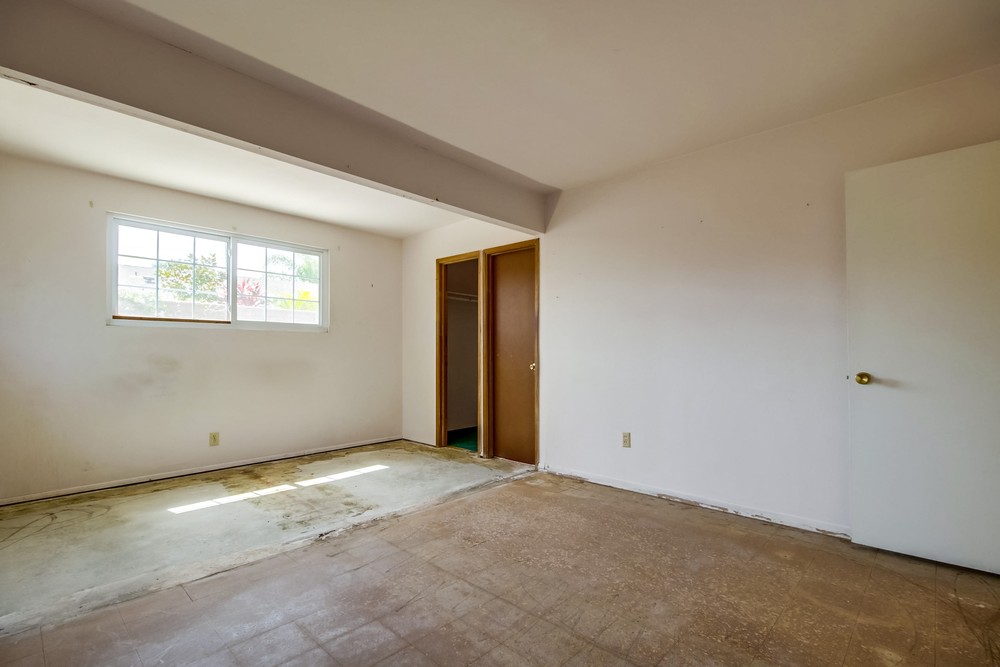 Virtual tour photo 20 of 43 for 4711 Mt Bigelow Dr
