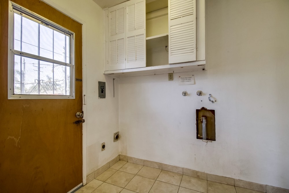 Virtual tour photo 30 of 43 for 4711 Mt Bigelow Dr