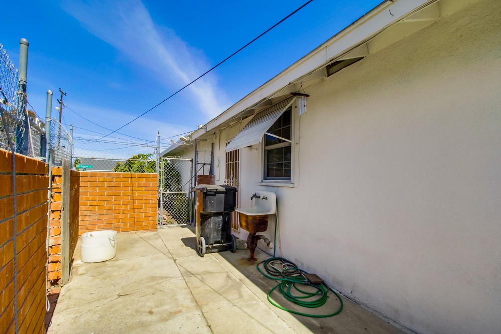 Virtual tour photo 36 of 43 for 4711 Mt Bigelow Dr