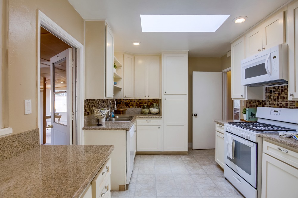 Virtual tour photo 10 of 28 for 4712 Baily Pl
