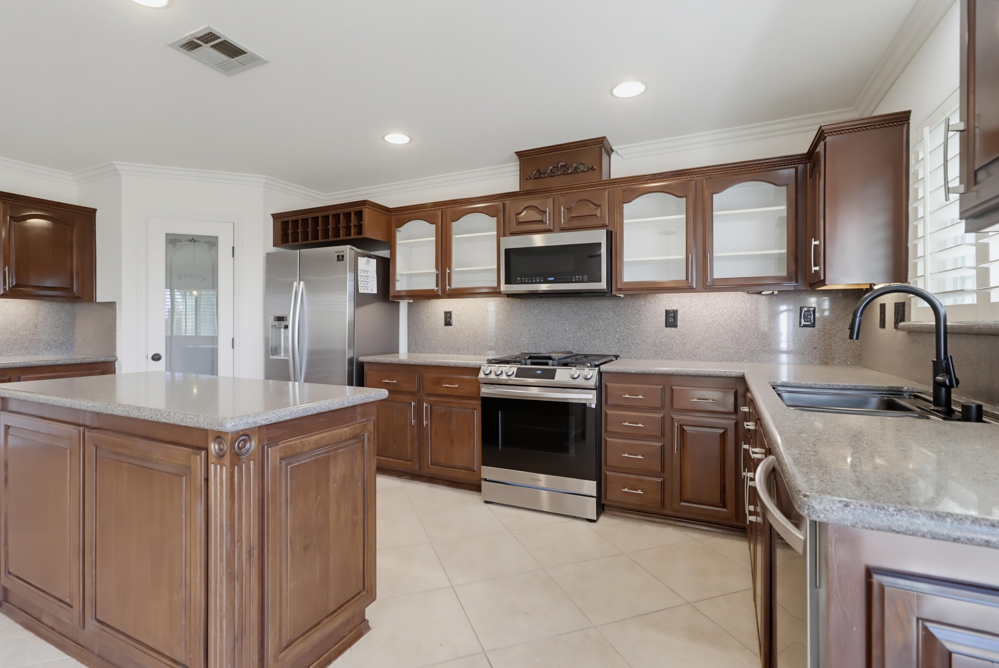 Virtual tour photo 11 of 54 for 4713 Hickok Point