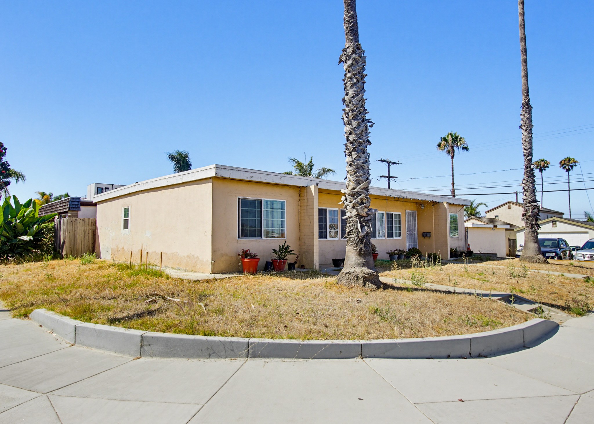 Virtual tour photo 1 of 62 for 4715 Blackfoot Ave
