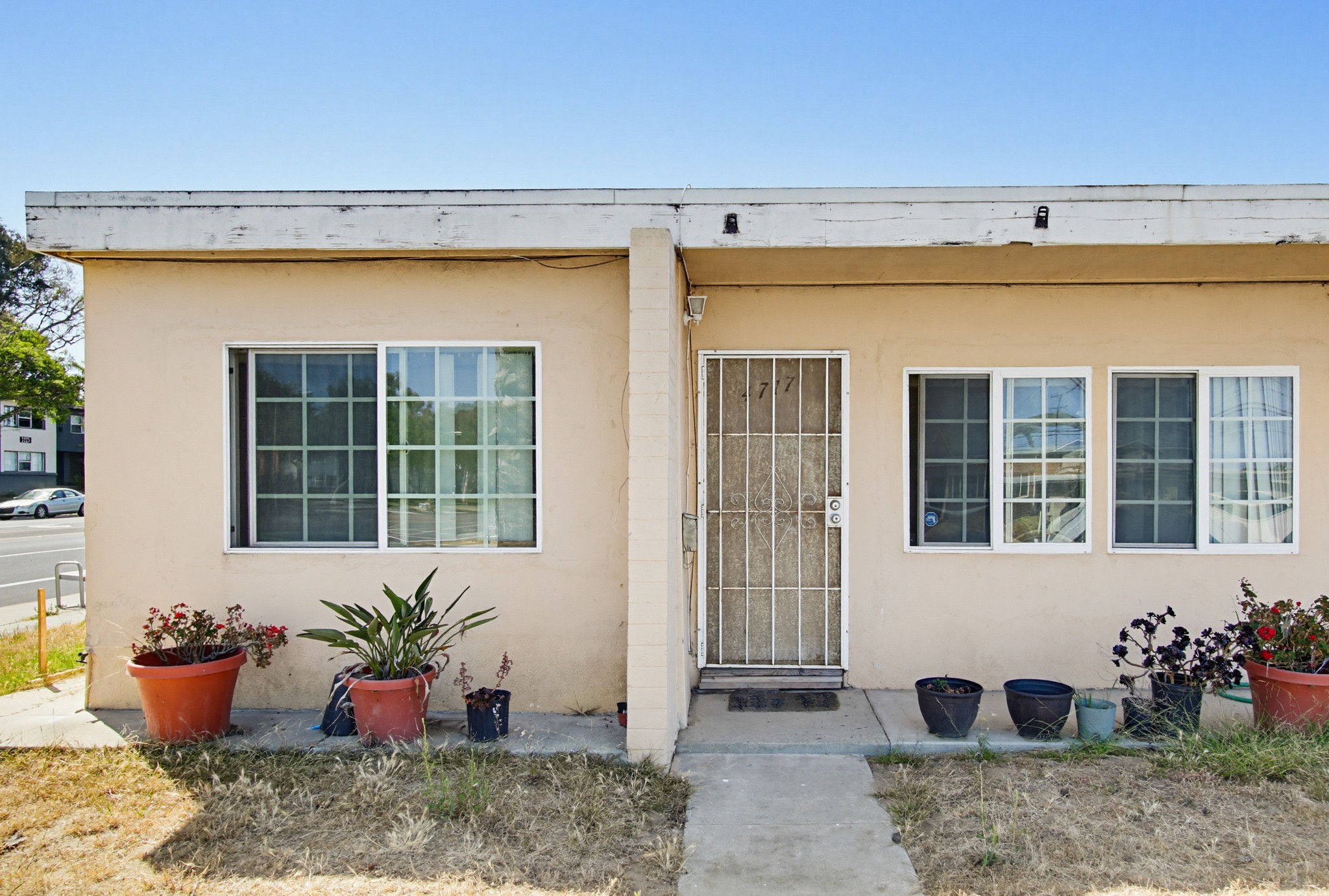 Virtual tour photo 4 of 62 for 4715 Blackfoot Ave