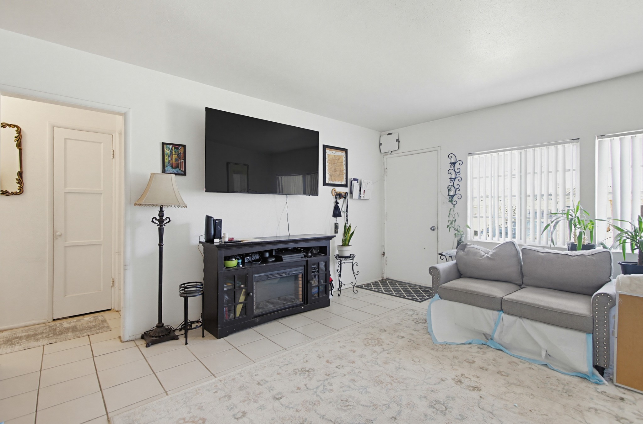 Virtual tour photo 9 of 62 for 4715 Blackfoot Ave