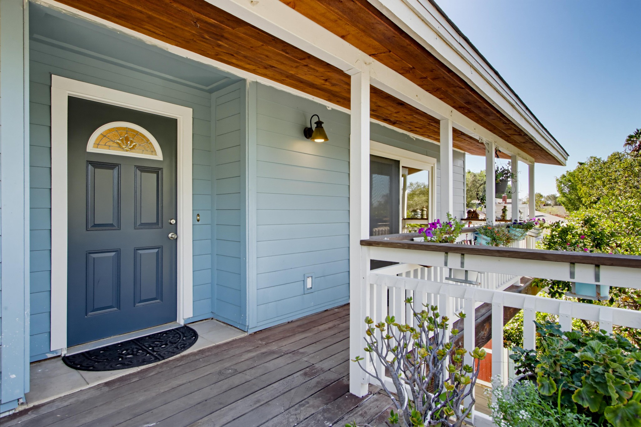 Virtual tour photo 6 of 78 for 472 E Kalmia St